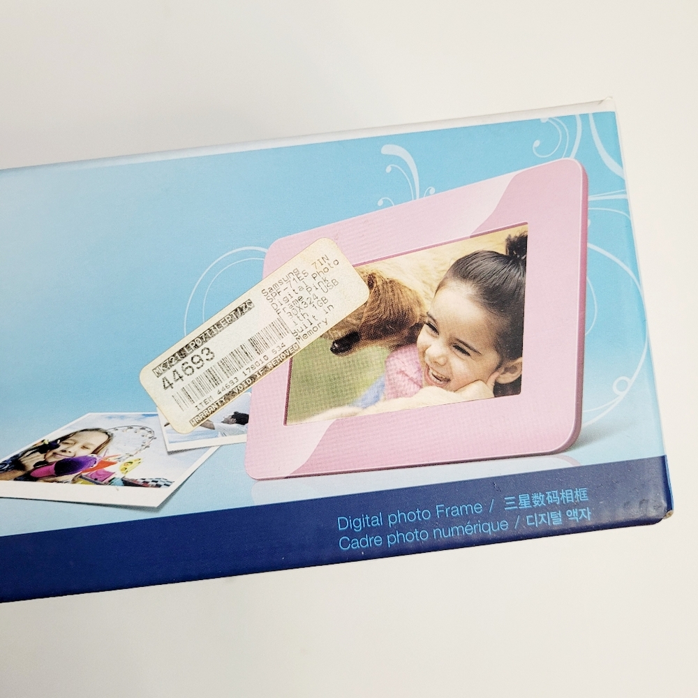 SAMSUNG Digital Photo Frame - Picture 4 of 5